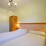 Familiar Cercano A Playa De Rodiles 3 *